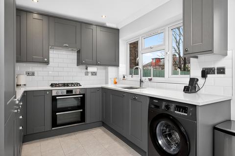 undefined, Fir Tree Close, Romford, RM1