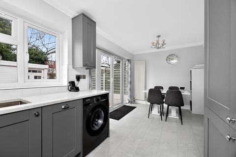 undefined, Fir Tree Close, Romford, RM1