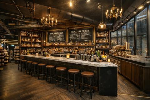 Restaurant to rent, Chalk Farm Rd London NW1 8AH
