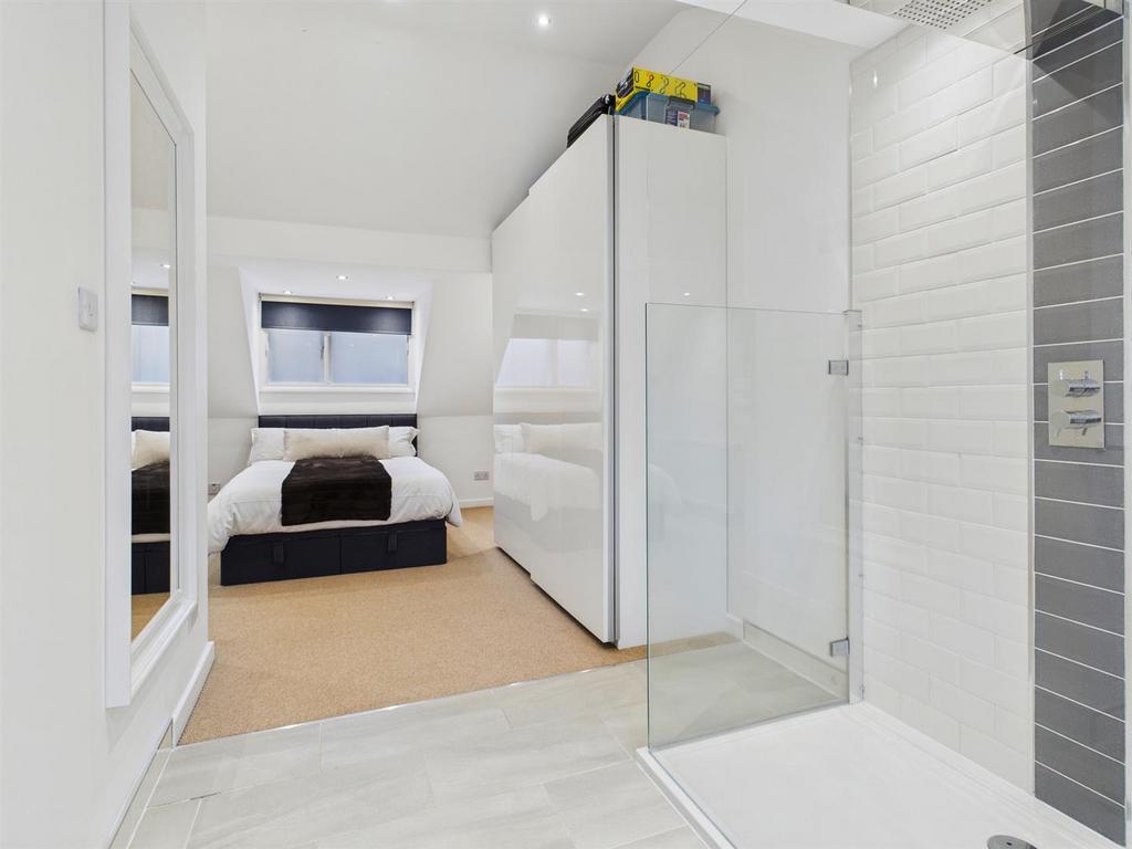 Bedroom 1 + En-Suite