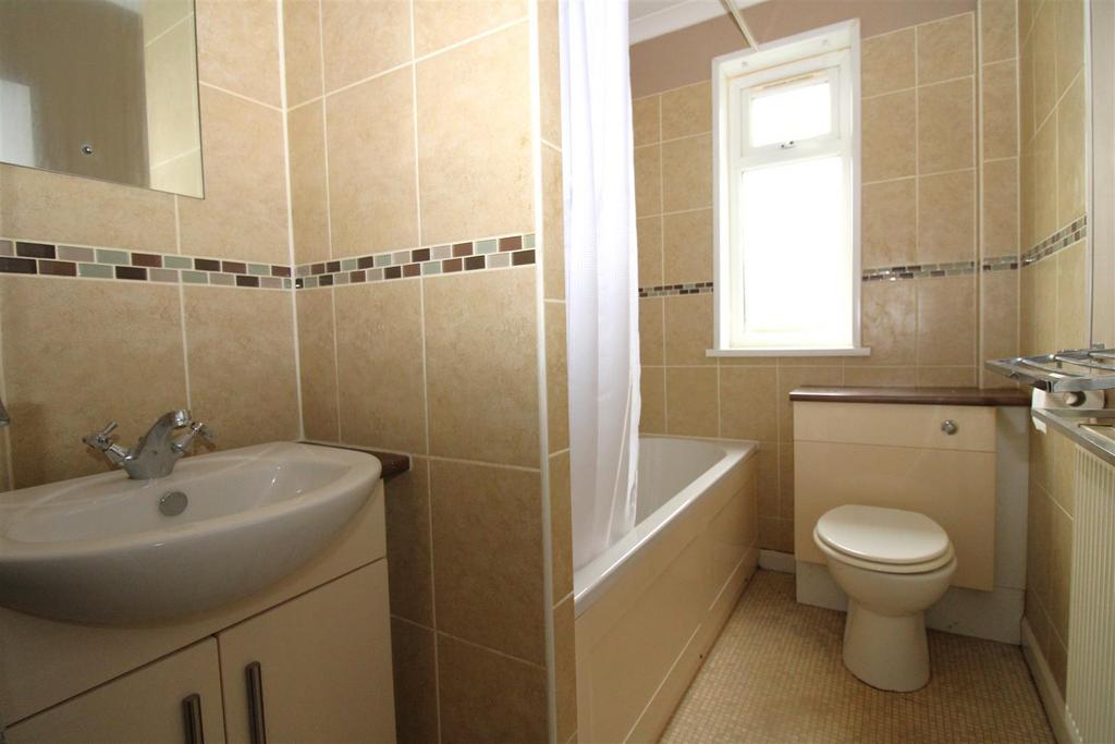 Bathroom.JPG