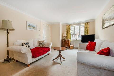 4 bedroom terraced house for sale, Waterfield Gardens, Chichester, PO19