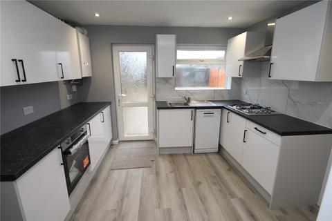 3 bedroom terraced house to rent, Clyde Crescent, Bedfordshire MK41