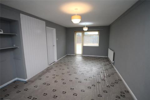 3 bedroom terraced house to rent, Clyde Crescent, Bedfordshire MK41