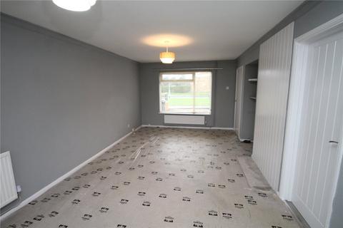 3 bedroom terraced house to rent, Clyde Crescent, Bedfordshire MK41