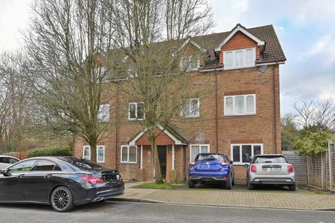 1 bedroom flat to rent, Cherry Gardens, Northolt, UB5