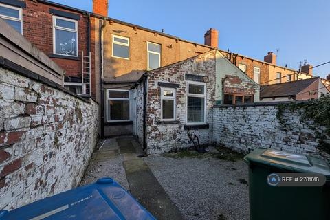 3 bedroom end of terrace house to rent, Douglas Street, Atherton, Manchester, M46
