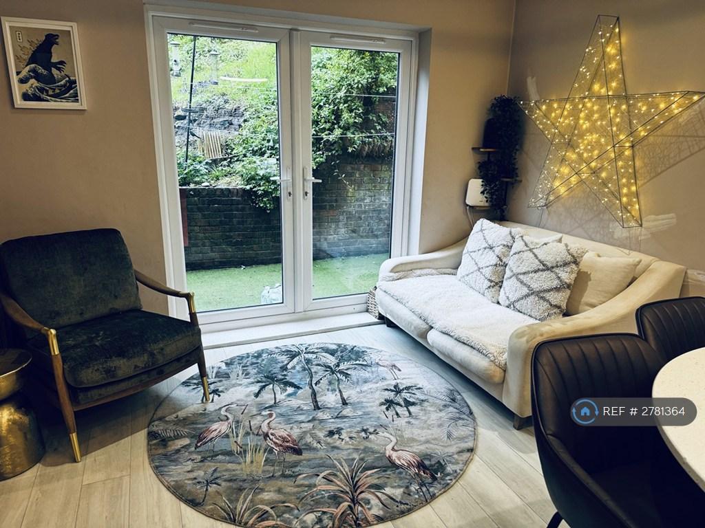 Seating Area/Kitchen