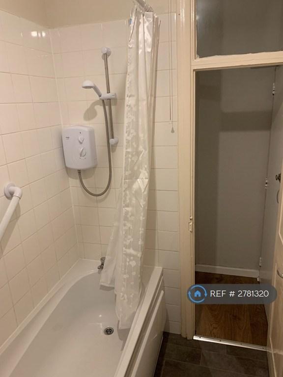 Bathroom (2)