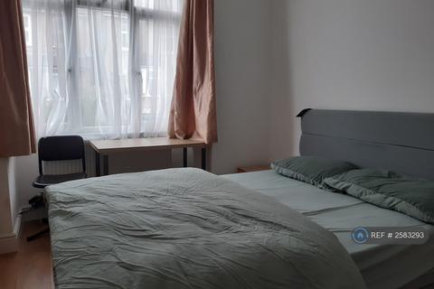 1 bedroom in a house share to rent, Sherwood Road, Harrow, HA2