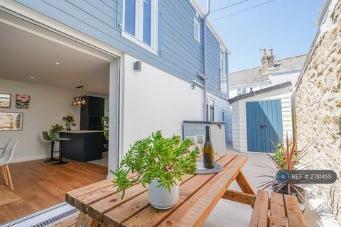 undefined, Ferris Town, Truro, TR1