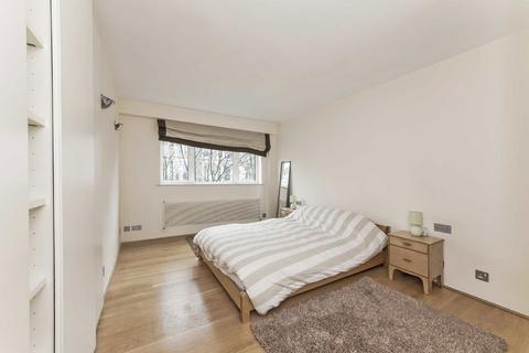 2 bedroom flat to rent, Logan Place, London W8
