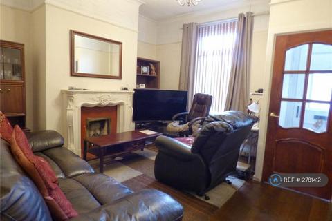 2 bedroom terraced house to rent, Shaw Street, Bury, BL9