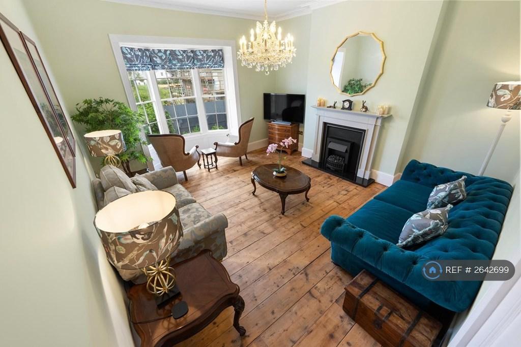 First Floor Lounge With Sea View