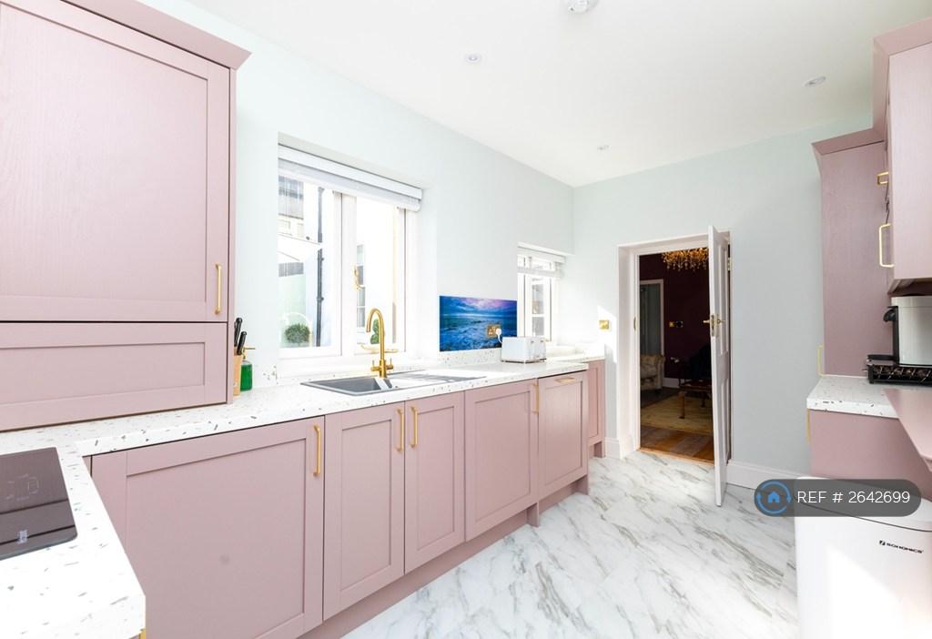 Ground Floor Kitchen With Integral Appliances