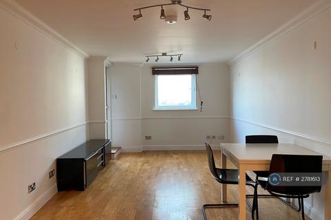 2 bedroom flat to rent, Glaisher Street, London, SE8