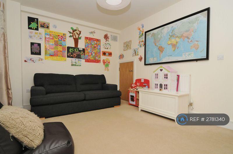 G/f Sitting Room/ Bed 5