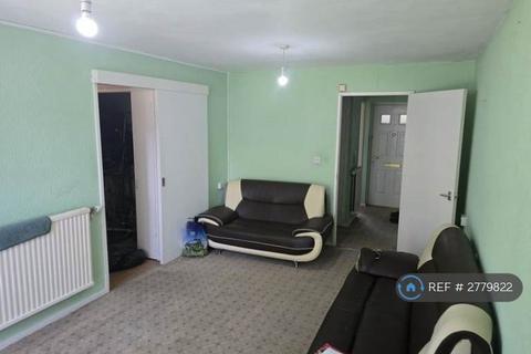 1 bedroom flat to rent, Trelawney Avenue, Slough, SL3