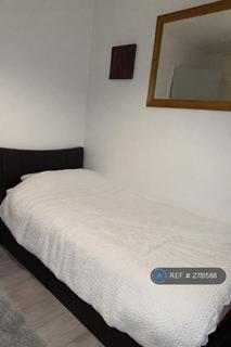1 bedroom in a flat share to rent, Chichester Road, London, NW6
