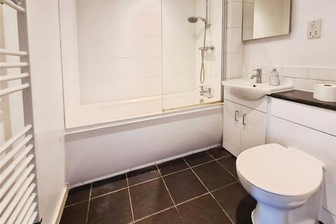 undefined, Regents Park Road, Hampshire SO15