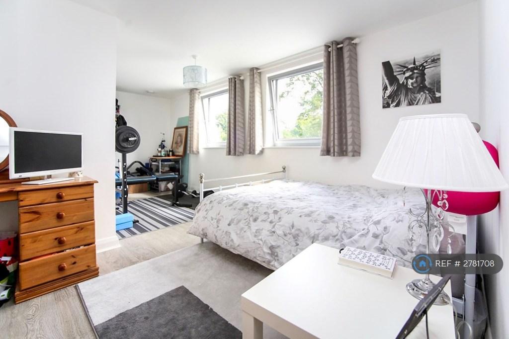 2nd Bedroom