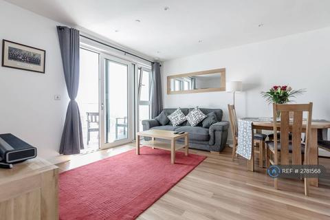 2 bedroom flat to rent, Collet House, London, SW8