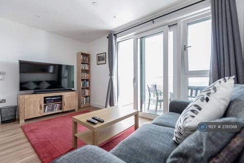 2 bedroom flat to rent, Collet House, London, SW8