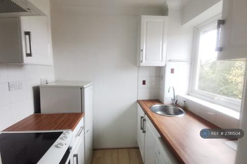 undefined, Brittain Court, Sandhurst, GU47