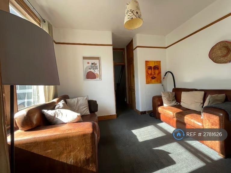 Shared Lounge