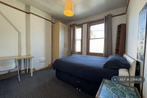 undefined, Gladstone Avenue, London, N22