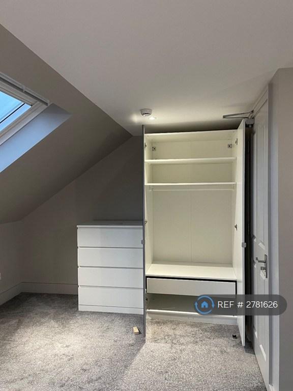 Double Wardrobe, Drawers
