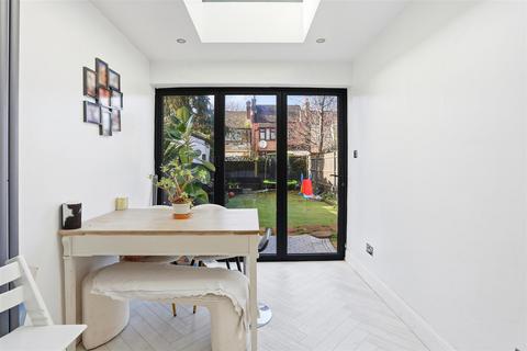 undefined, York Street, Mitcham