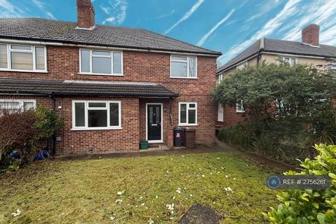 2 bedroom maisonette to rent, Stoneleigh Park Road, Epsom, KT19