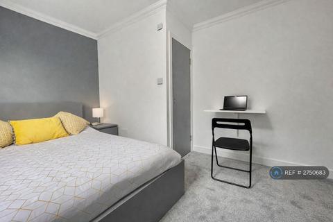 undefined, Parrock Street, Gravesend, DA12