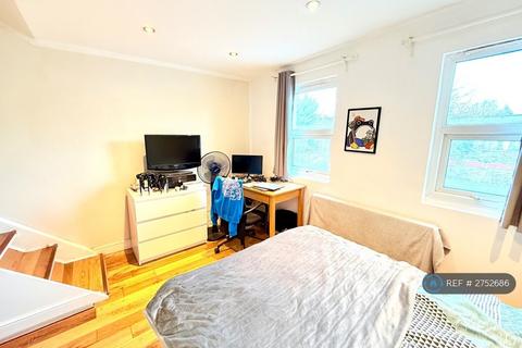 undefined, Belmont Road, London, N15