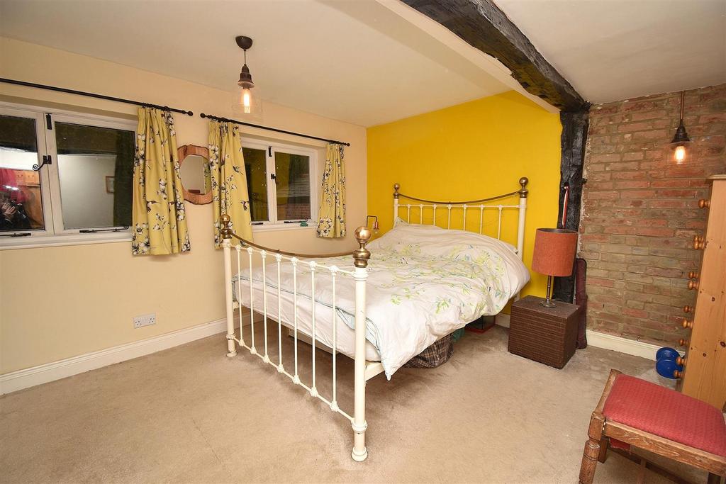 Main Bedroom.JPG