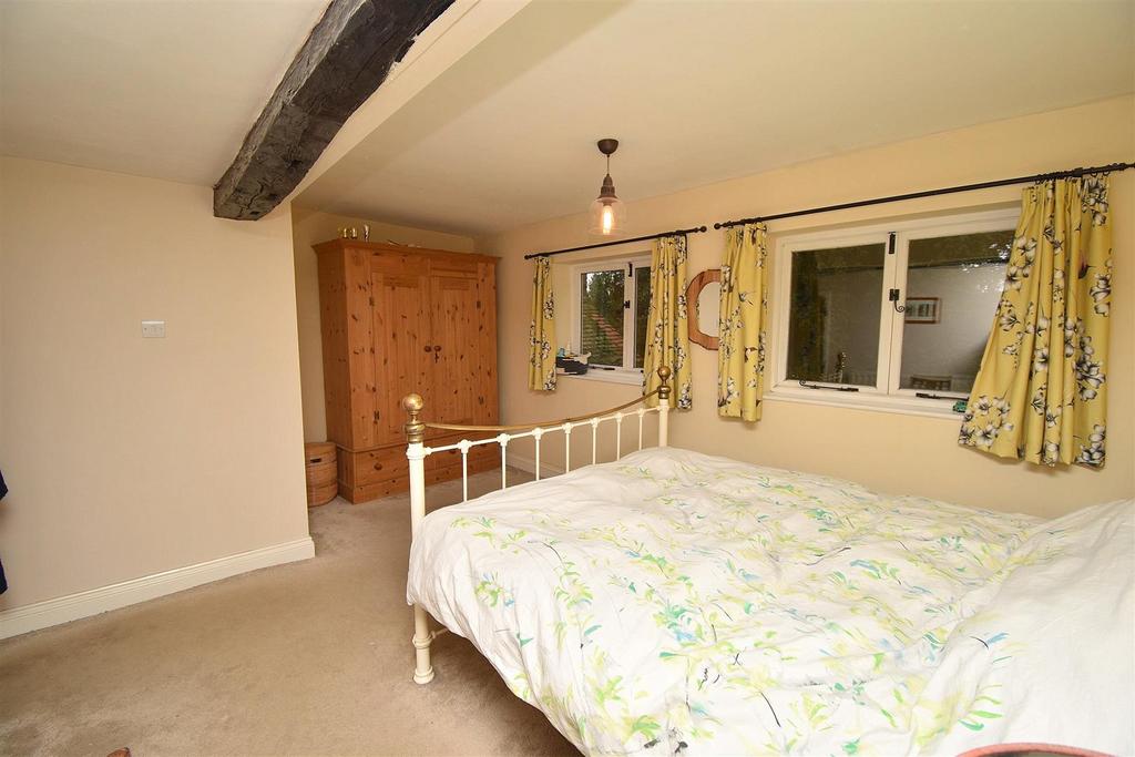 Main Bedroom2.JPG