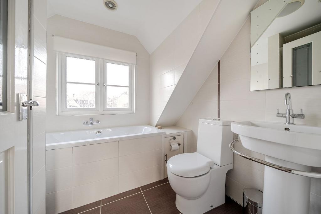 En-Suite Bathroom