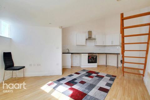undefined, London Road, Grays