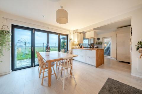 4 bedroom detached house for sale, Townsend Close, Bedford
