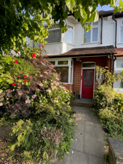 3 bedroom terraced house to rent, London NW7
