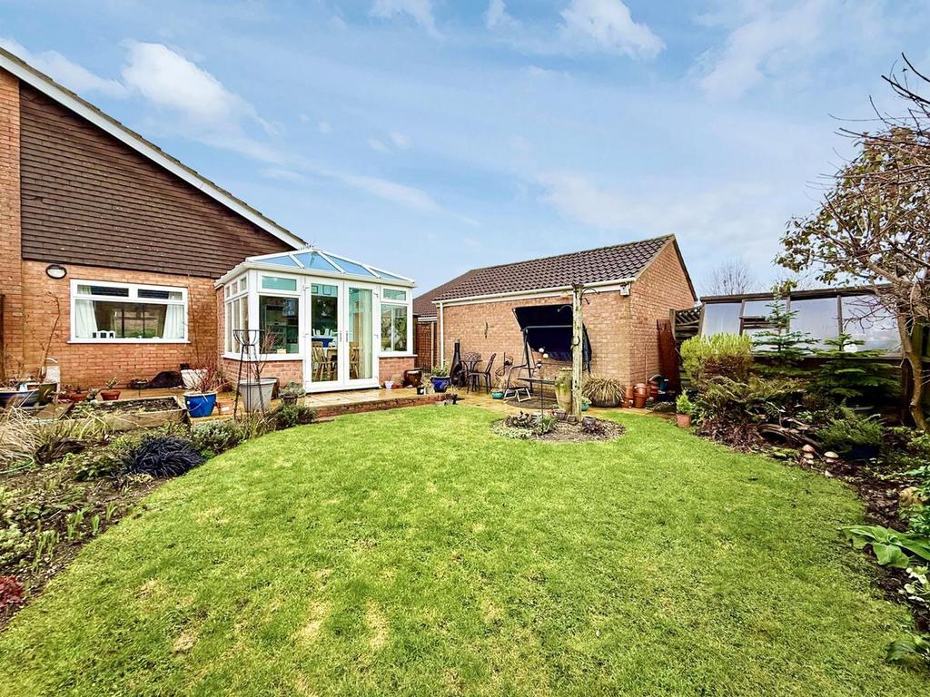 Barrowbygarden.jpg