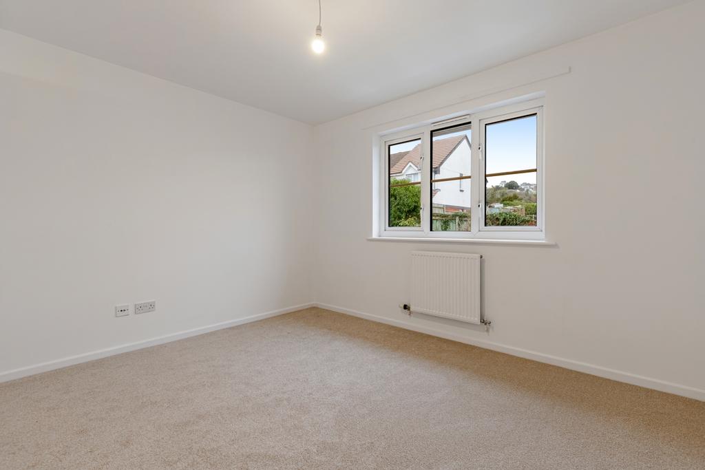 A15 - 21 Jasmine Grove Paignton - 260126