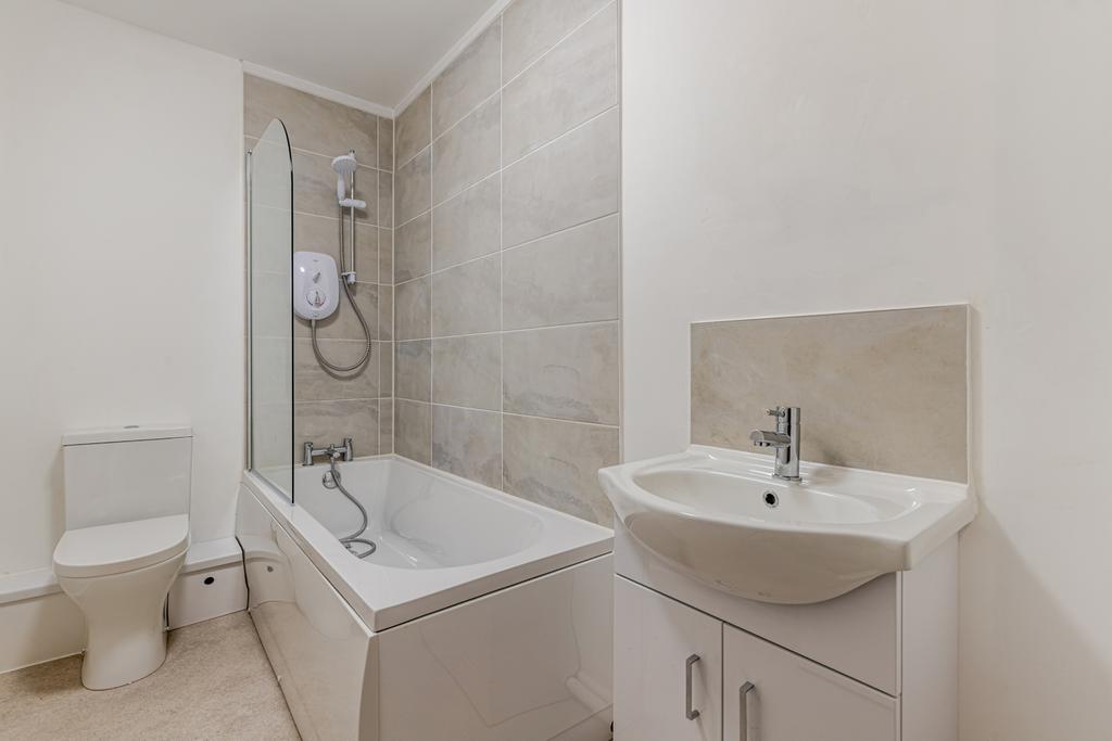 A11 - 21 Jasmine Grove Paignton - 260126