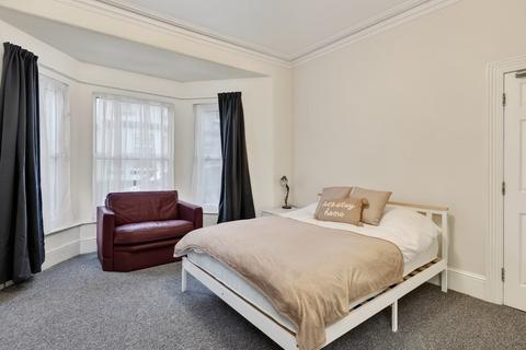 undefined, Wake Street, Devon PL4