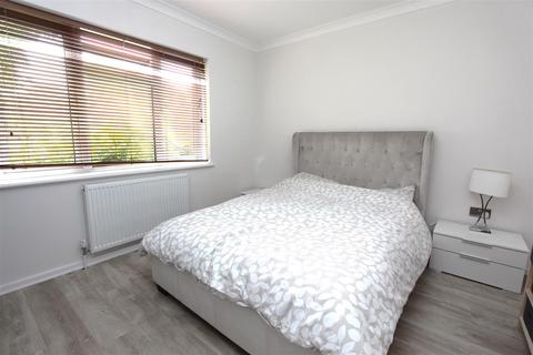 undefined, Highview Close, Hertfordshire EN6