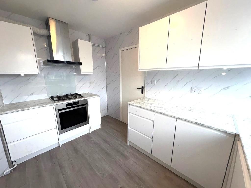 30a Beech Kitchen2