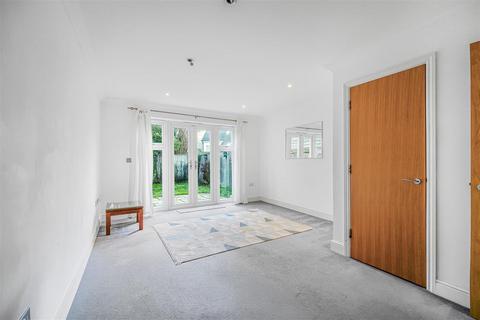 2 bedroom end of terrace house for sale, Woodside, New Haw, Addlestone