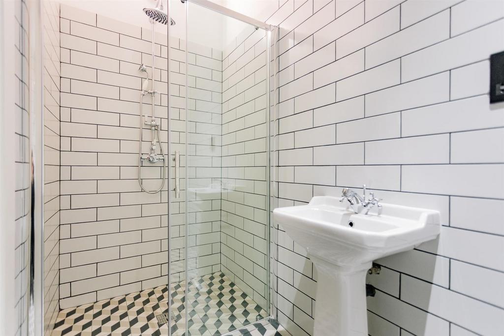1920px MB number 20 fonthill mews 33.jpg