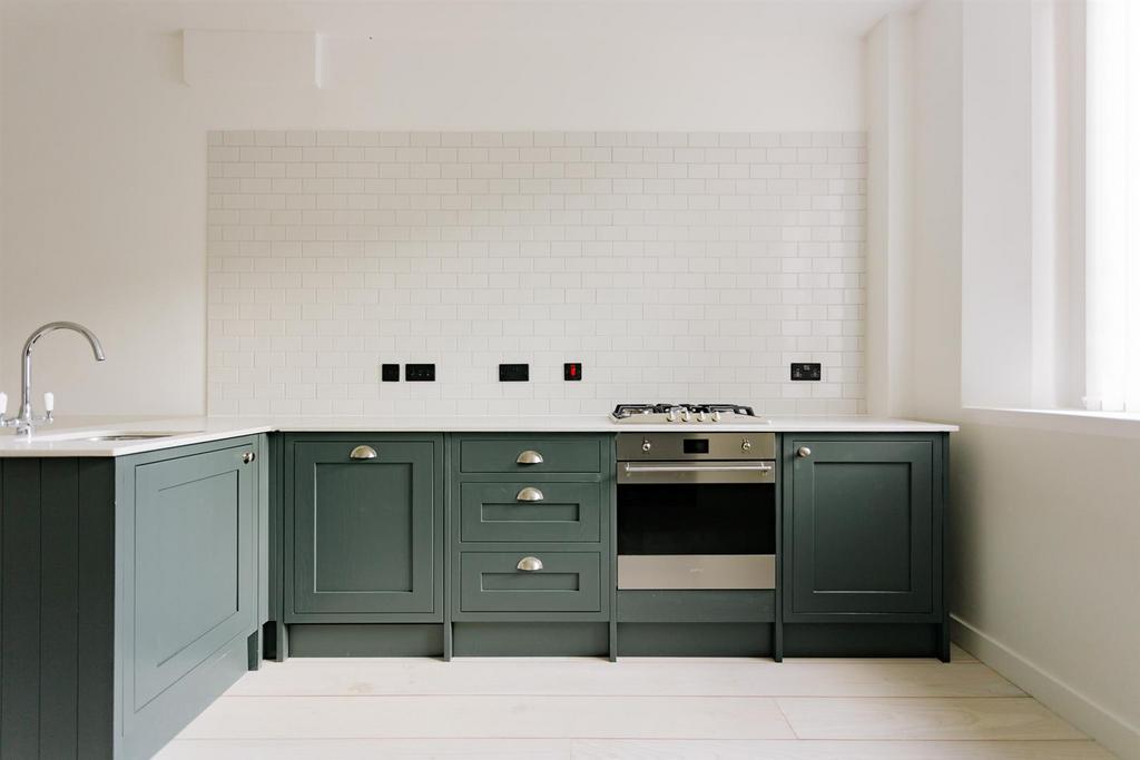 1920px MB number 20 fonthill mews 06.jpg